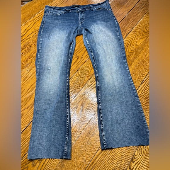 Levi’s 524 Too Superlow jeans.  Size 17 medium but length had been cut. - Picture 1 of 14